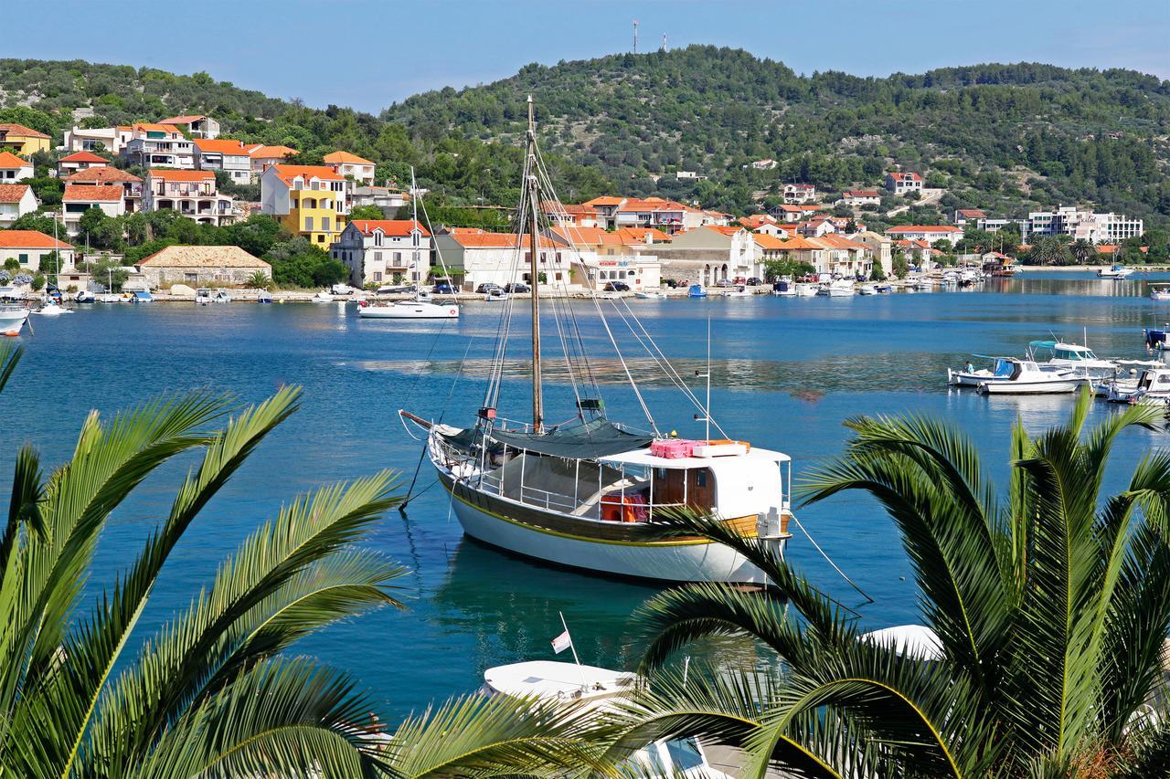 Boutique Rooms Kastel Ismaeli Vela Luka Esterno foto