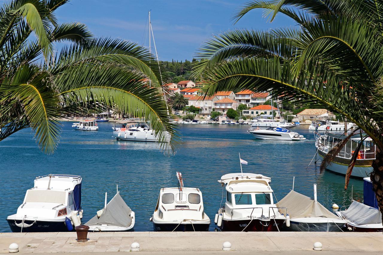 Boutique Rooms Kastel Ismaeli Vela Luka Esterno foto